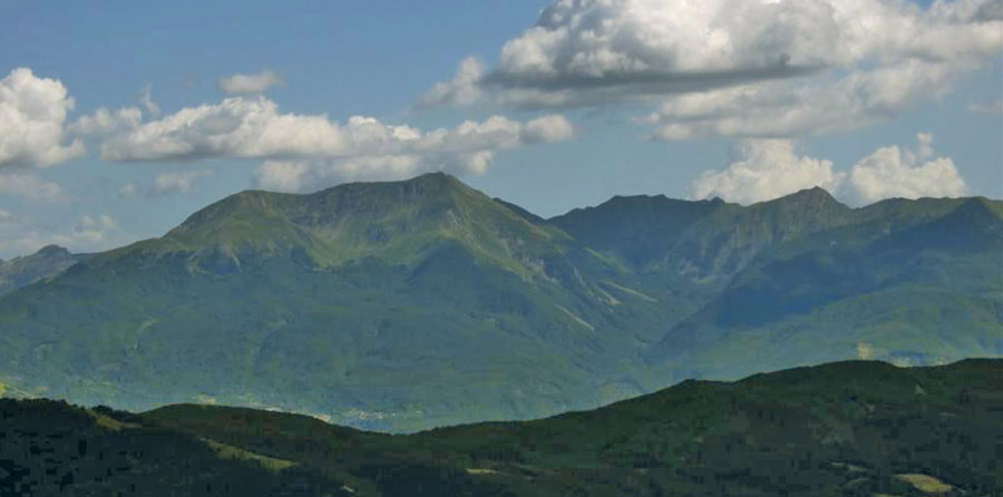 Alpe di Succiso vista dal M. Caio (PR), 2007