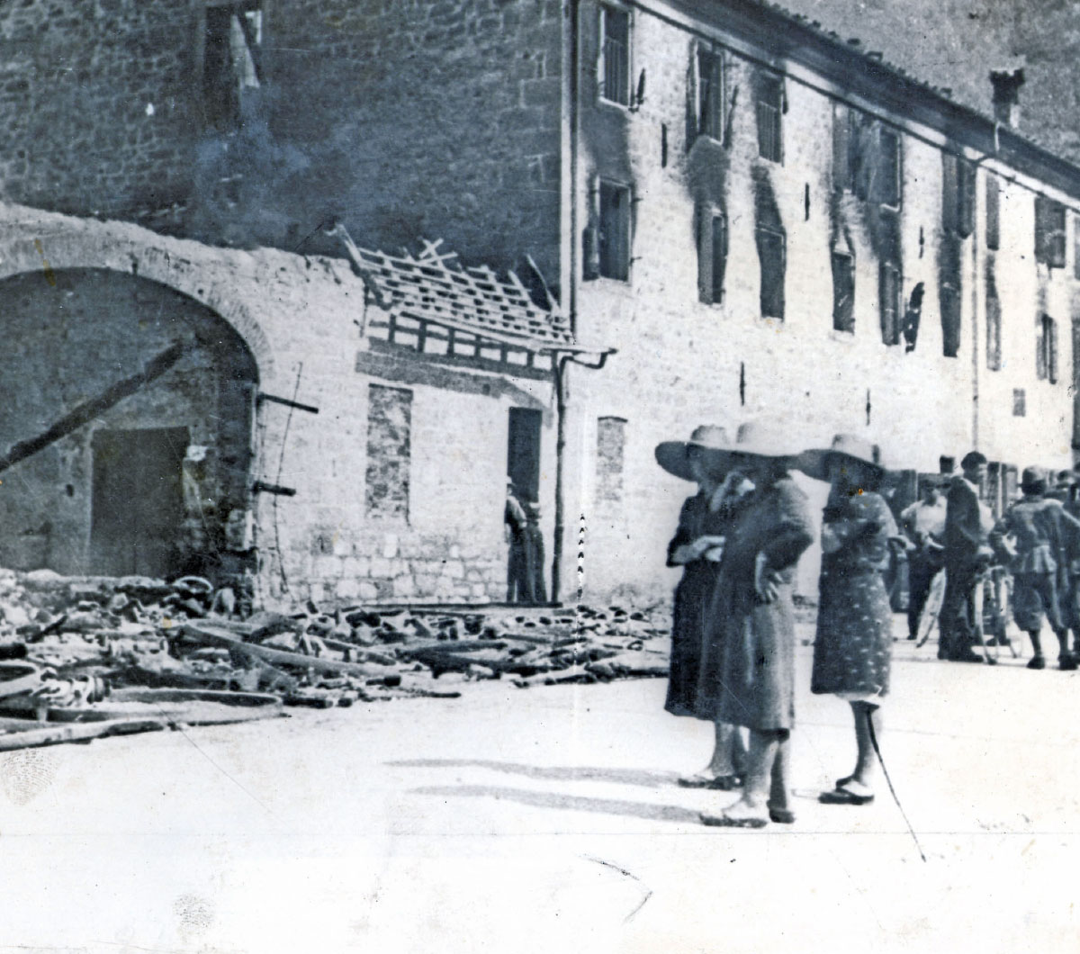 Bettola am Morgen nach dem Brand, 24. Juni 1944