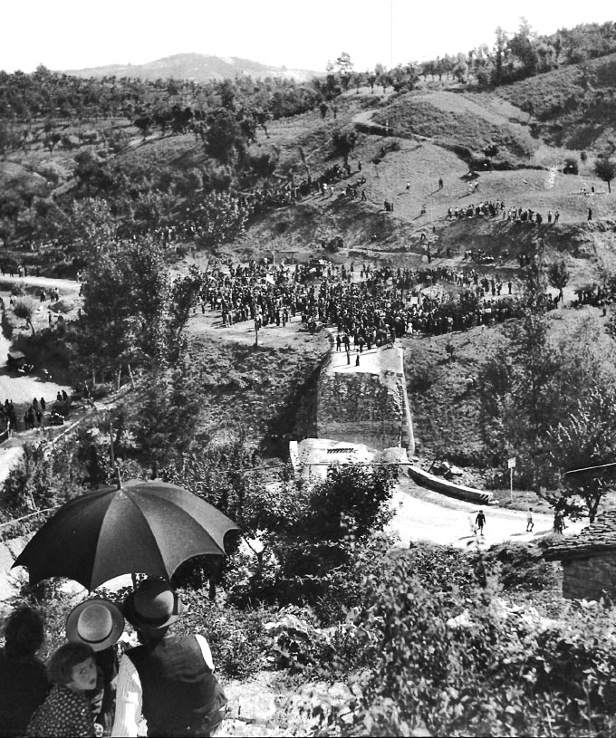 Die Gedenkveranstaltung zum ersten Jahrestag des Massakers in La Bettola, 24. Juni 1945