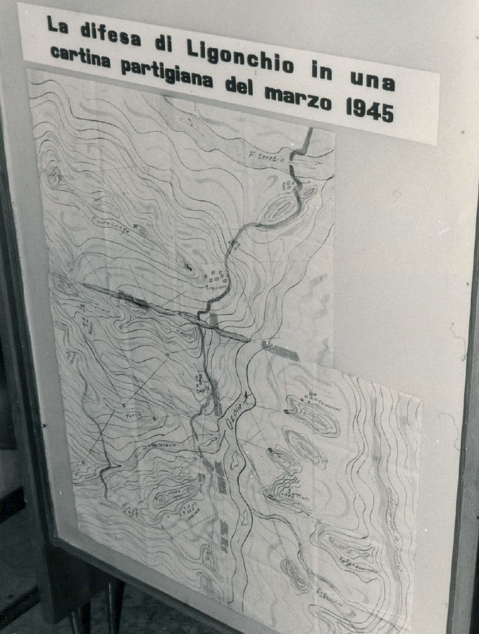 Nachkriegszeit: Geländekarte von Ligonchio in der Ausstellung des städtischen Museums Reggio Emilia