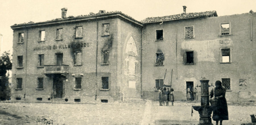 Municipio di Villa Minozzo dopo il bombardamento, 1944